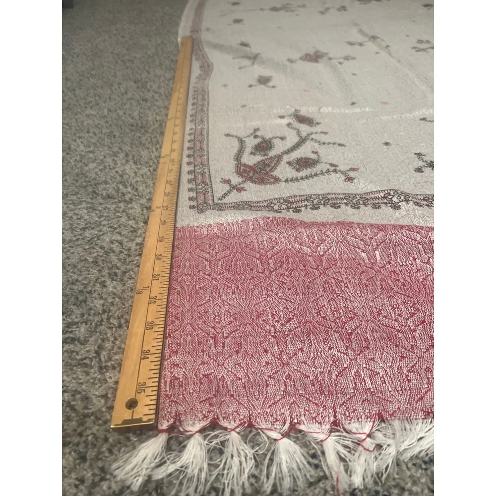 Oswal Shawl Cream Pink Floral Embroidered Fringe Made in India‎